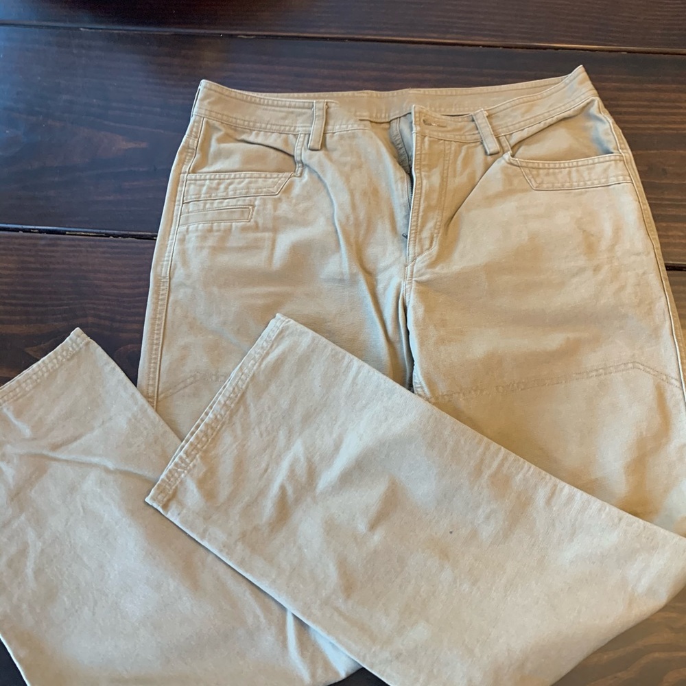 Men’s UA casual pants